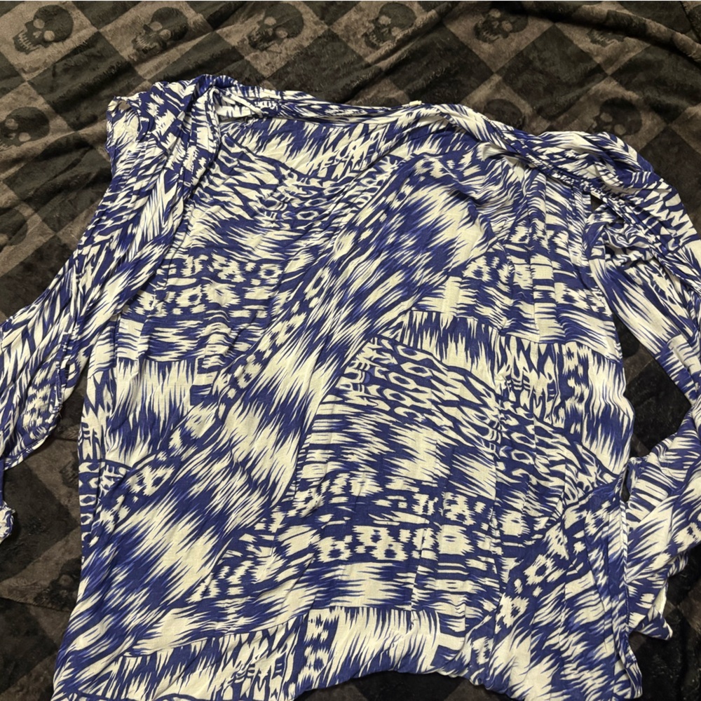 Over the shoulders shawl